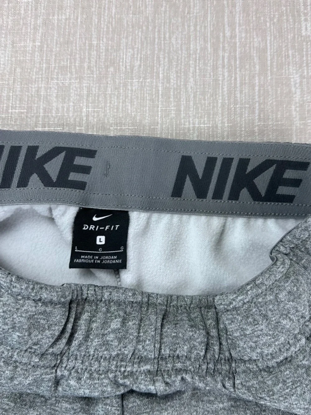 Nike BOYS Thermal Dri Fit Pants Gray Fleeced lined Sweatpants Youth Large